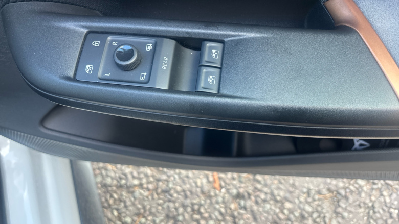 CUPRA Born 170kW e-Boost V3 59kWh 5dr Auto Electric Hatchback